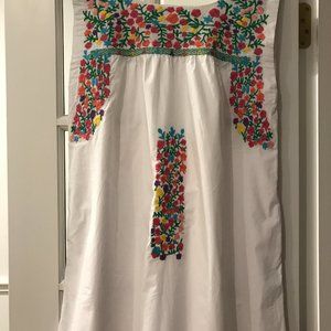 J. Marie Embroidered Dress Size L